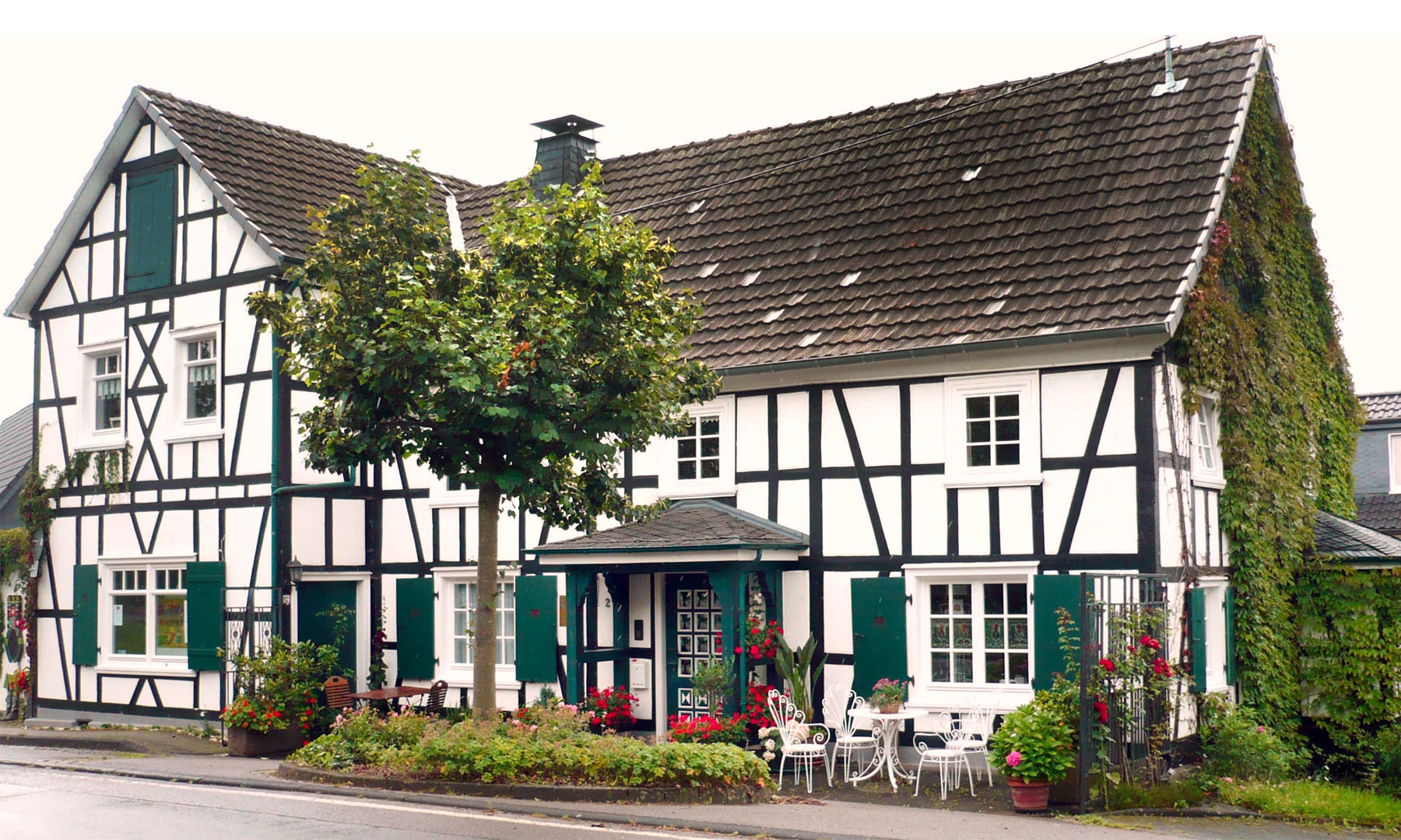 Das Kunsthaus zur Mitte in Sinspert